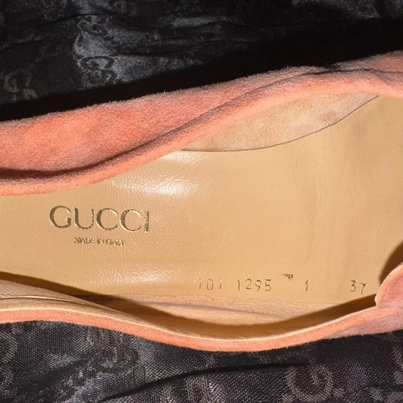 VTG GUCCI Pastel Pink Gold Tone Horsebit Suede Soft Loafers 37 7